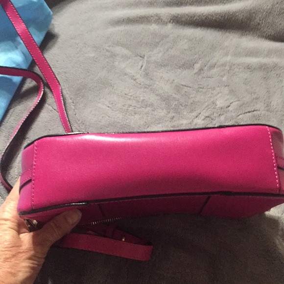 Antonio Melani Pink crossbody shoulder purse - Picture 6 of 8